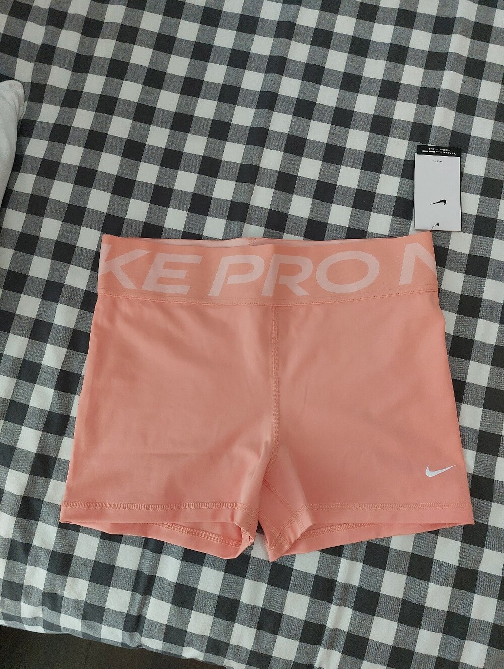 NWT Nike Pro Womem 3" Shorts High Rise Firm Support Size L